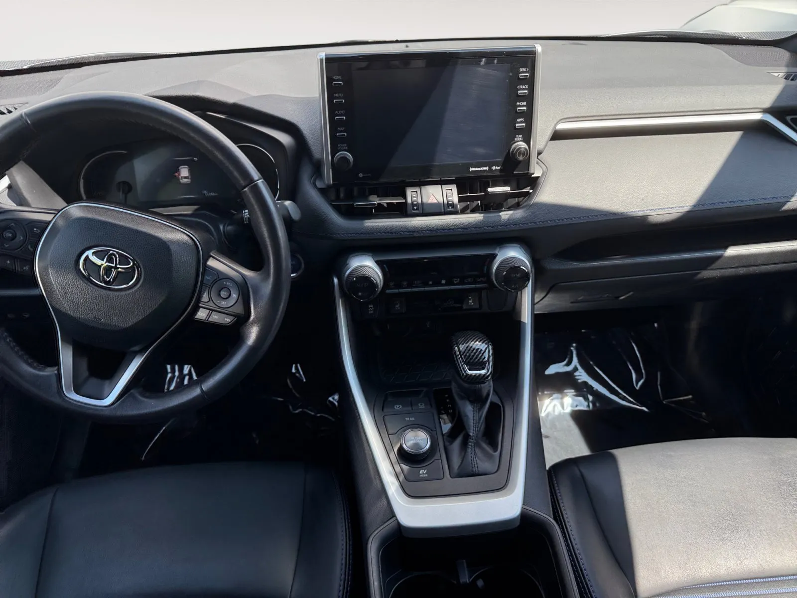 Toyota RAV4 photo 11