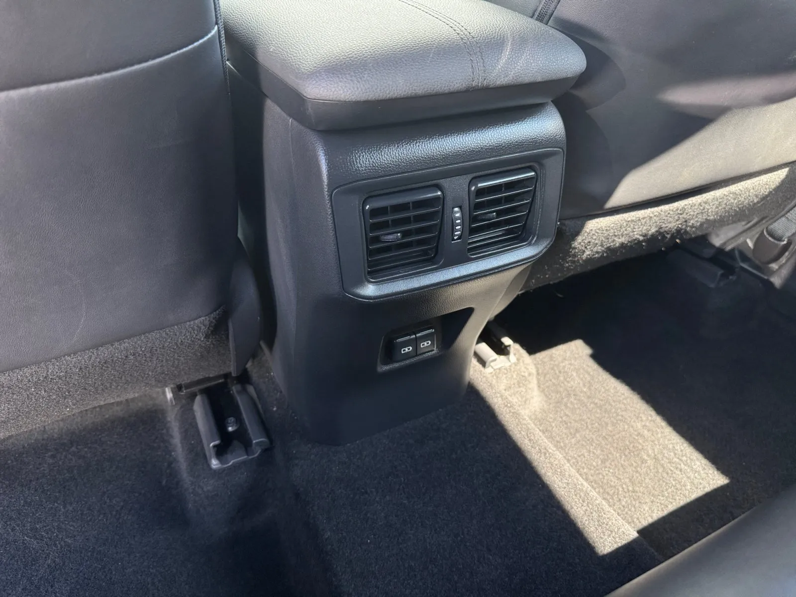 Toyota RAV4 photo 13