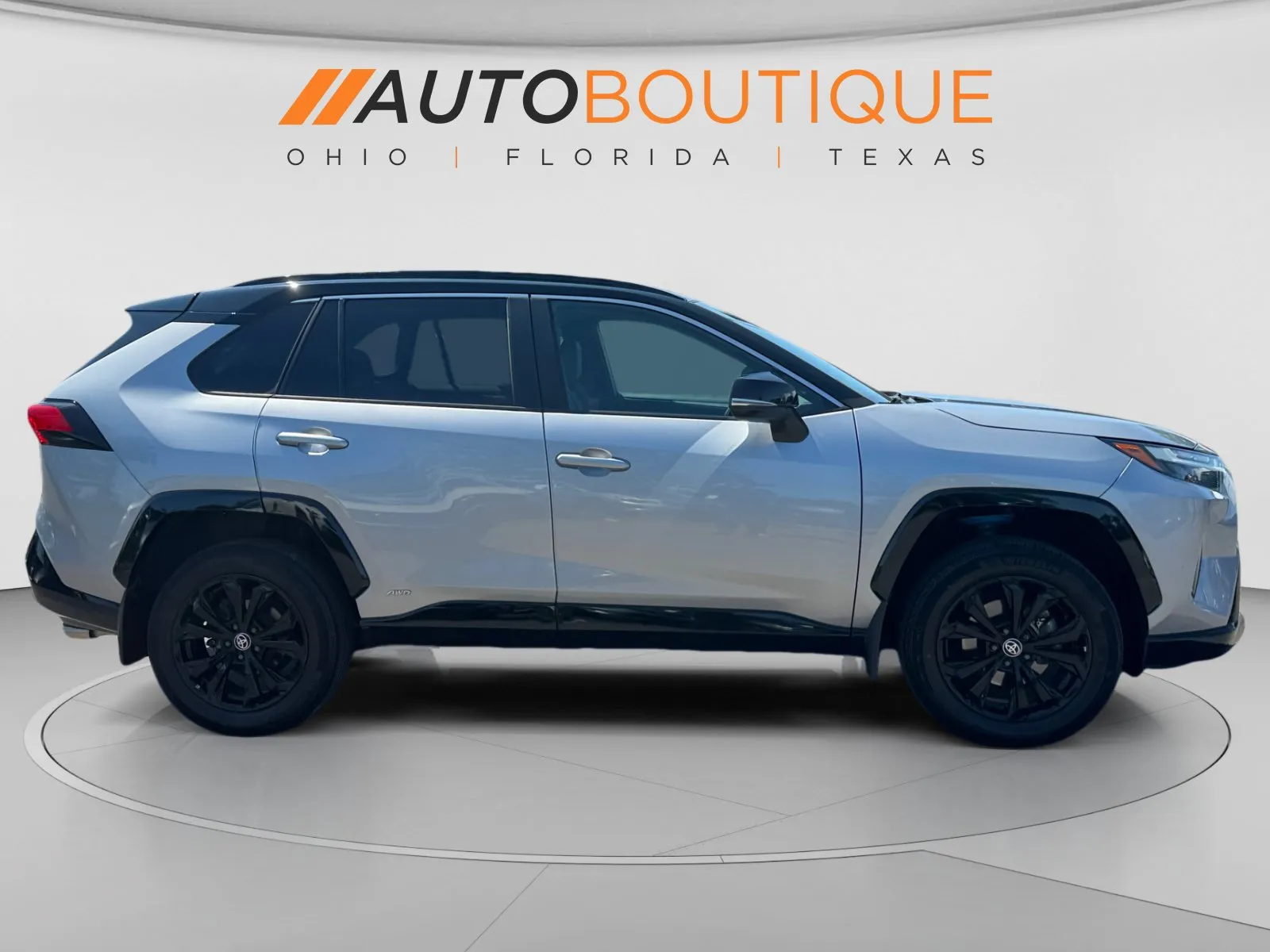 Toyota RAV4 photo 6