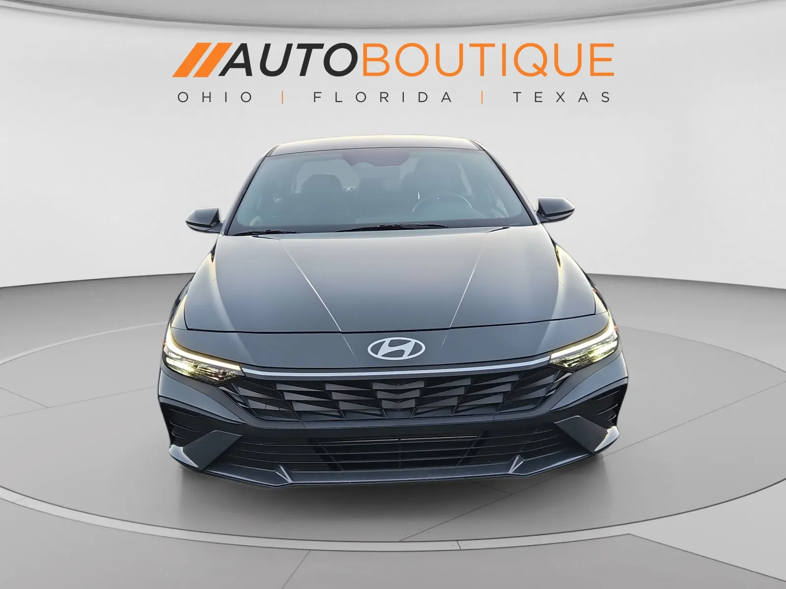 Hyundai Elantra photo 9