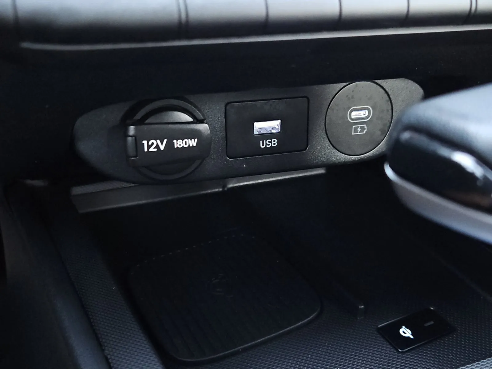 Hyundai Elantra photo 21
