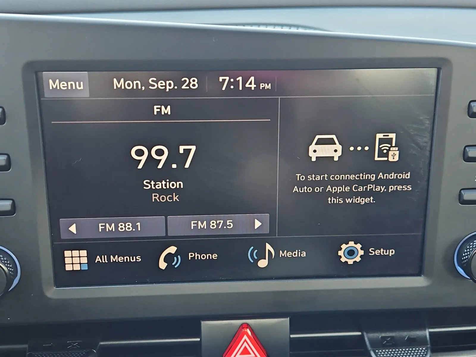 Hyundai Elantra photo 19