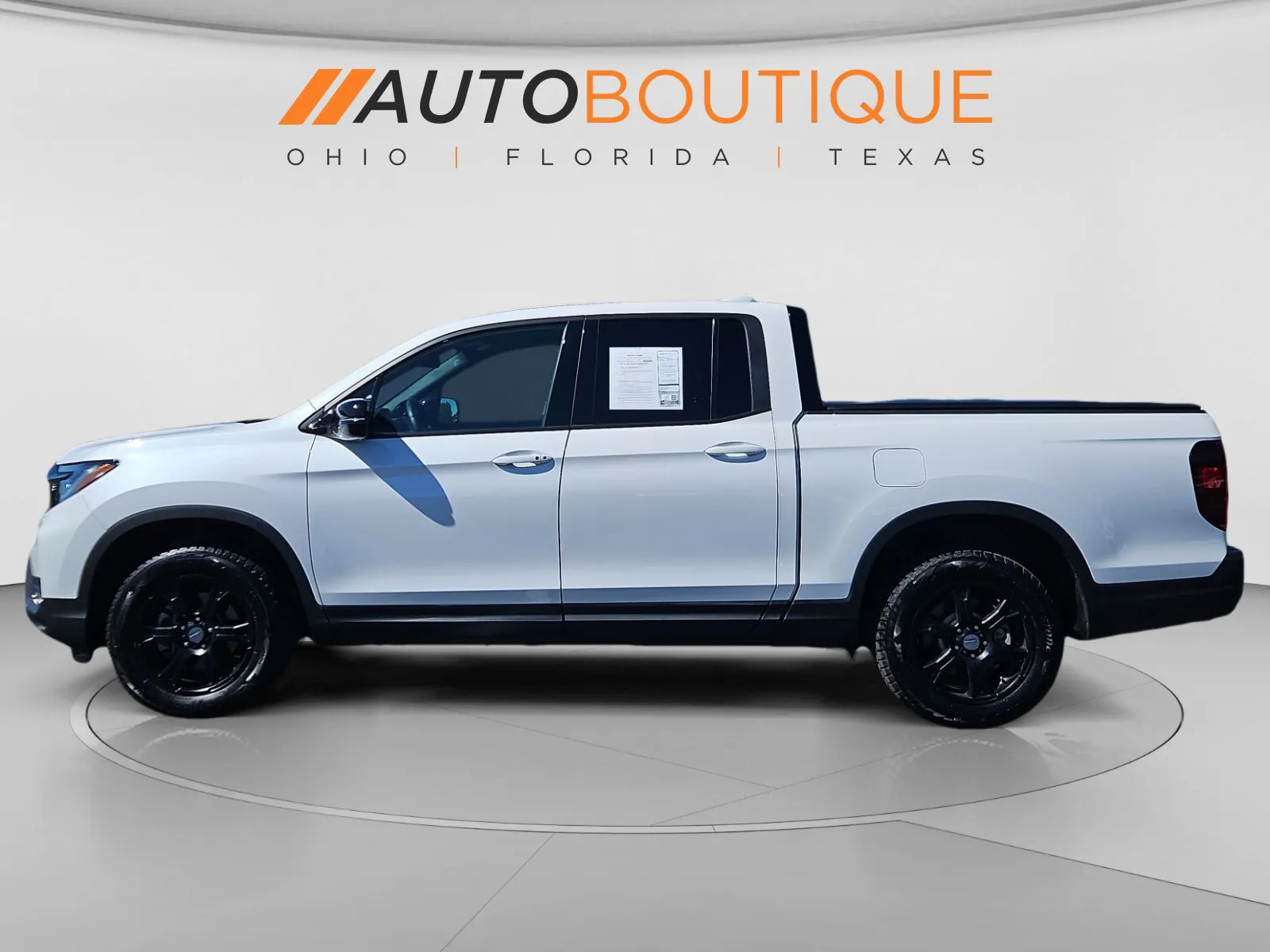 Honda Ridgeline photo 2