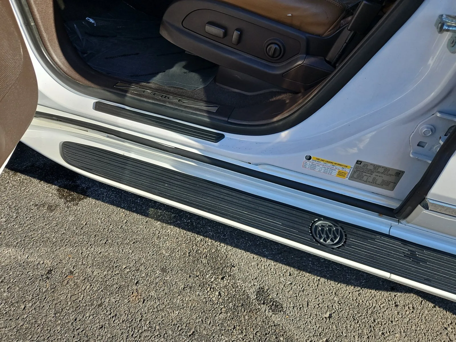 Buick Enclave photo 18