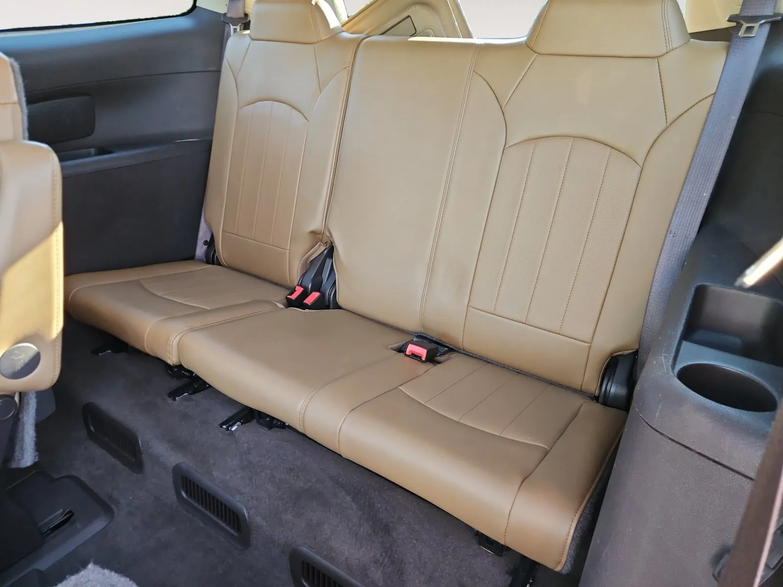 Buick Enclave photo 16