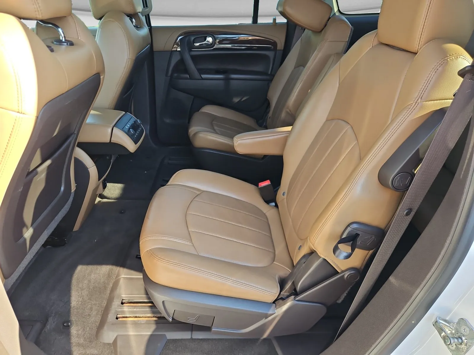 Buick Enclave photo 15