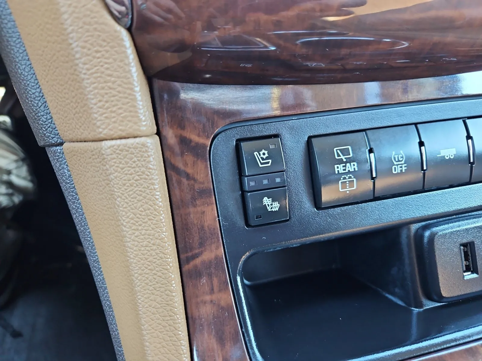 Buick Enclave photo 25