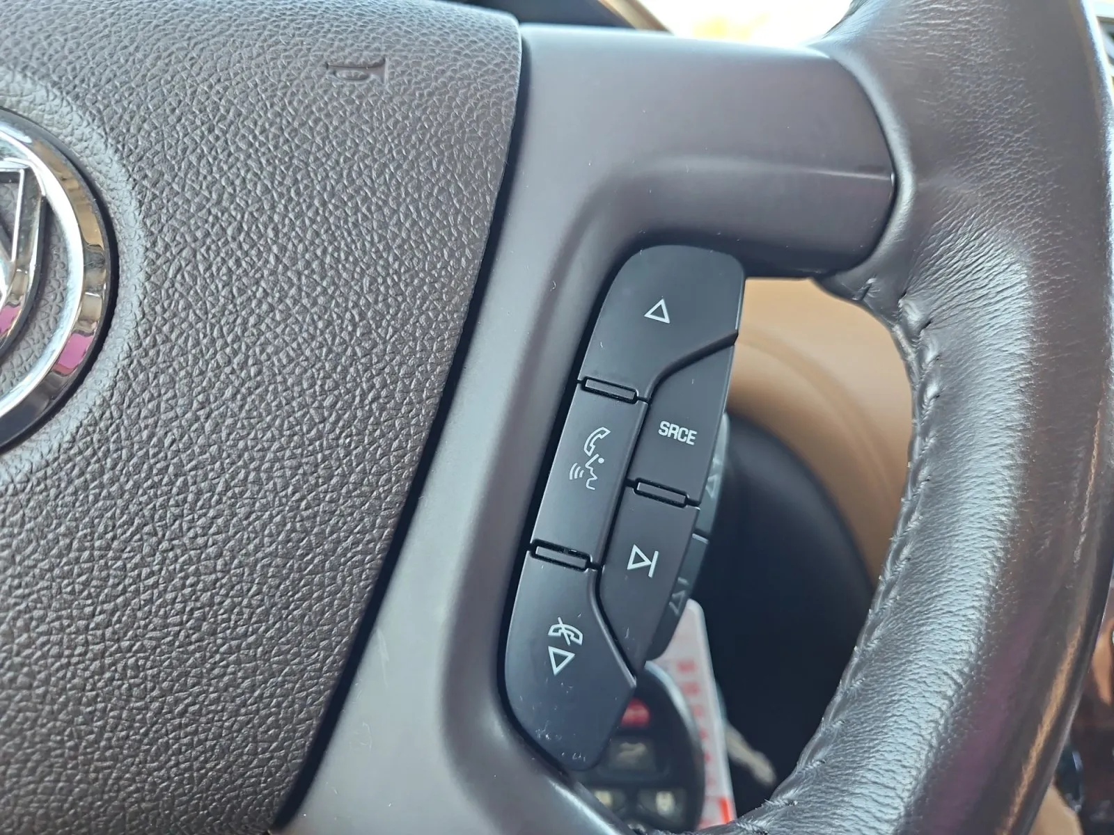 Buick Enclave photo 29