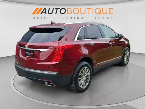 More photos of 2017 Cadillac XT5 Luxury FWD at Auto Boutique Ohio, OH