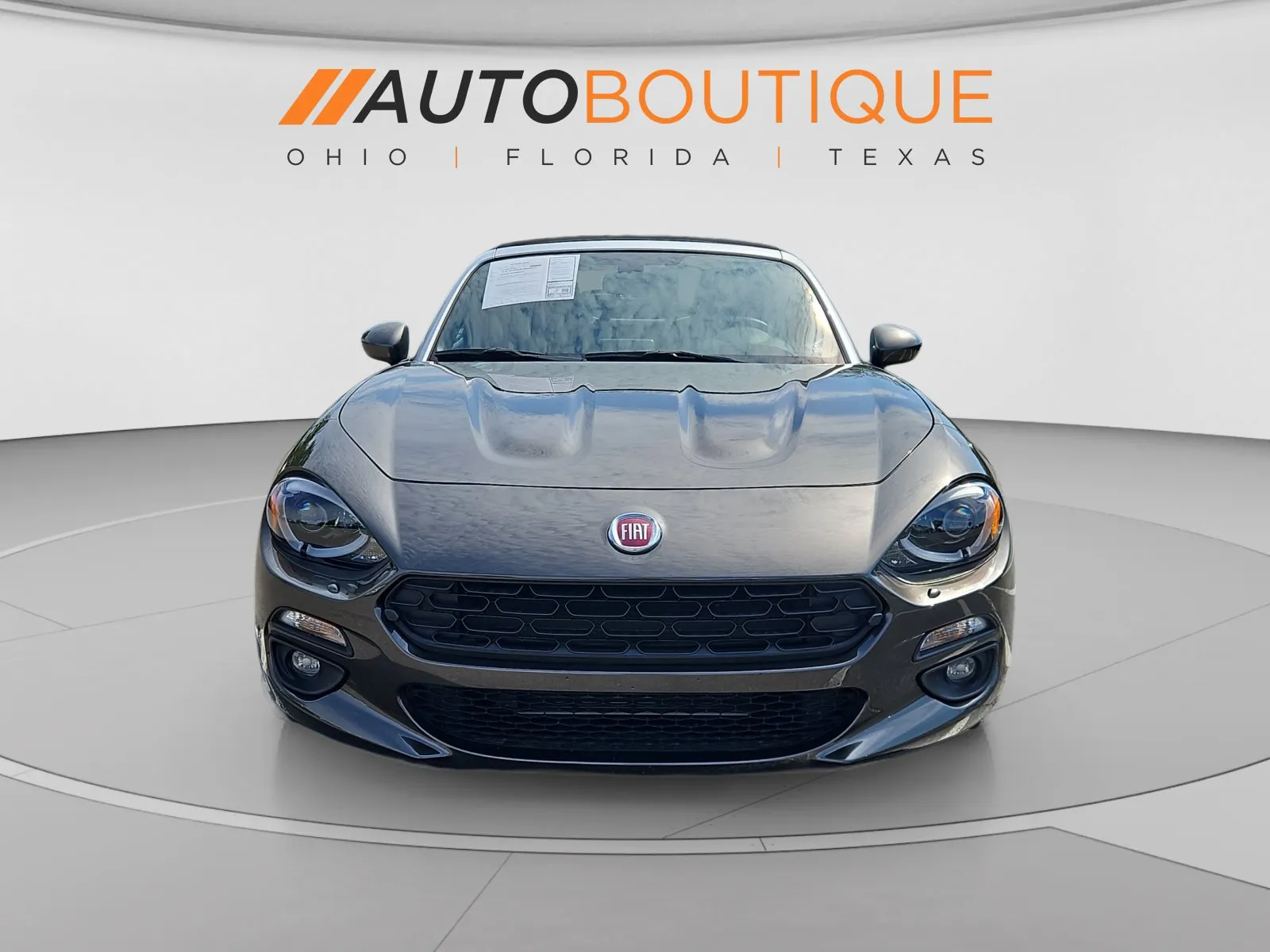 Fiat 124 Spider photo 9