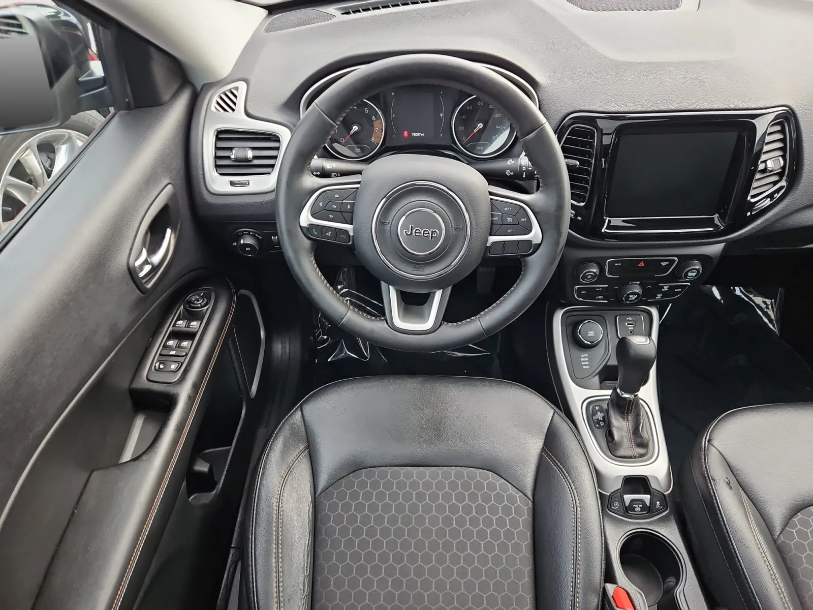Jeep Compass photo 11