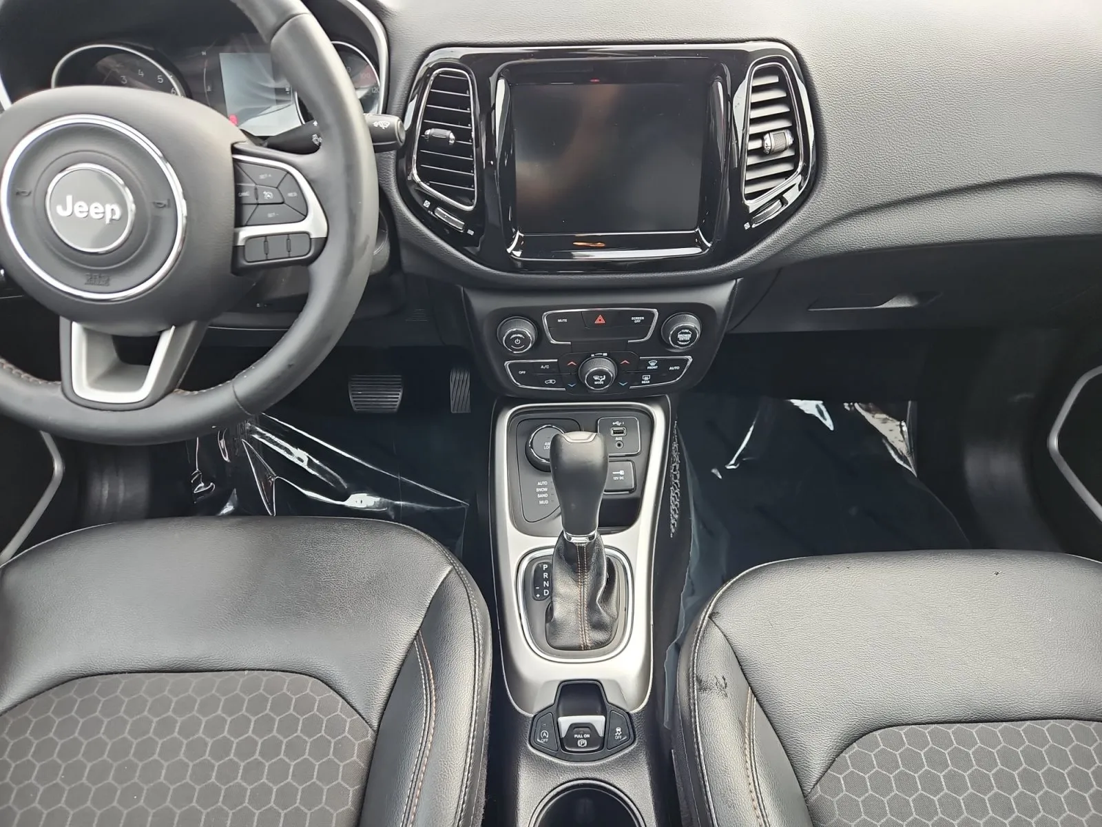 Jeep Compass photo 12