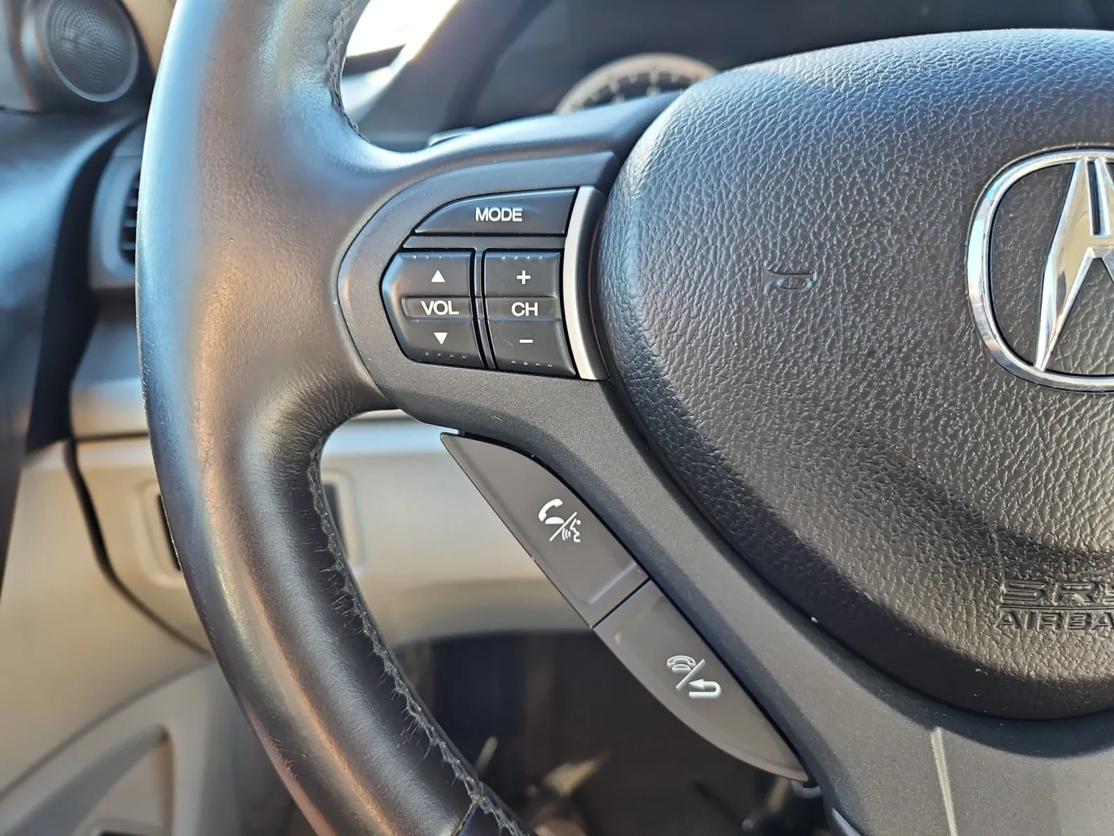 Acura TSX photo 25