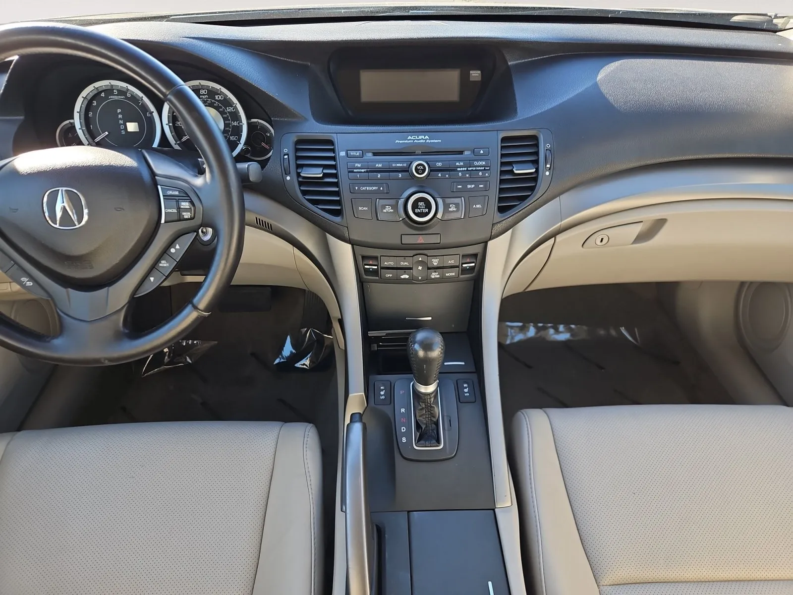 Acura TSX photo 11