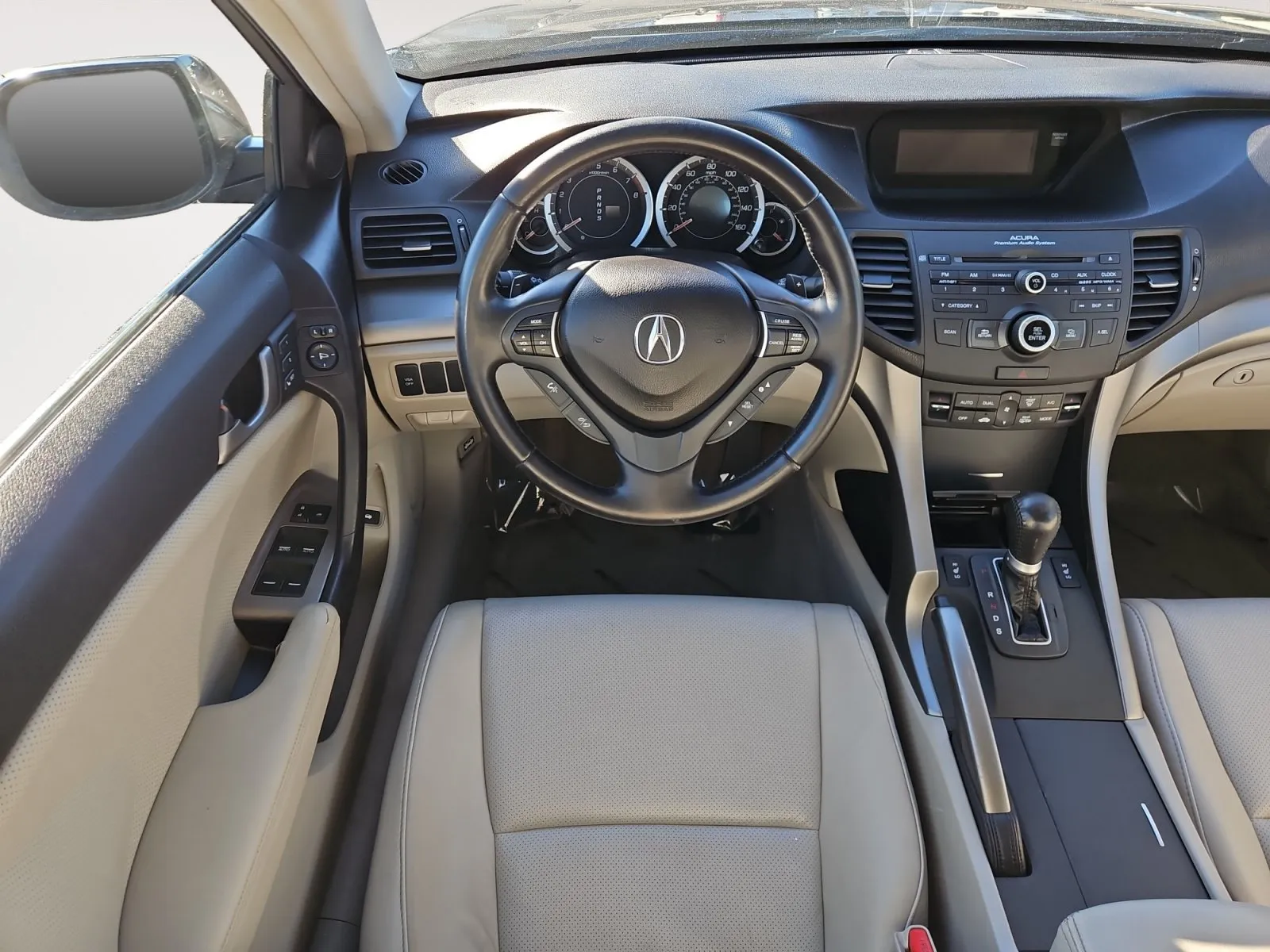 Acura TSX photo 10