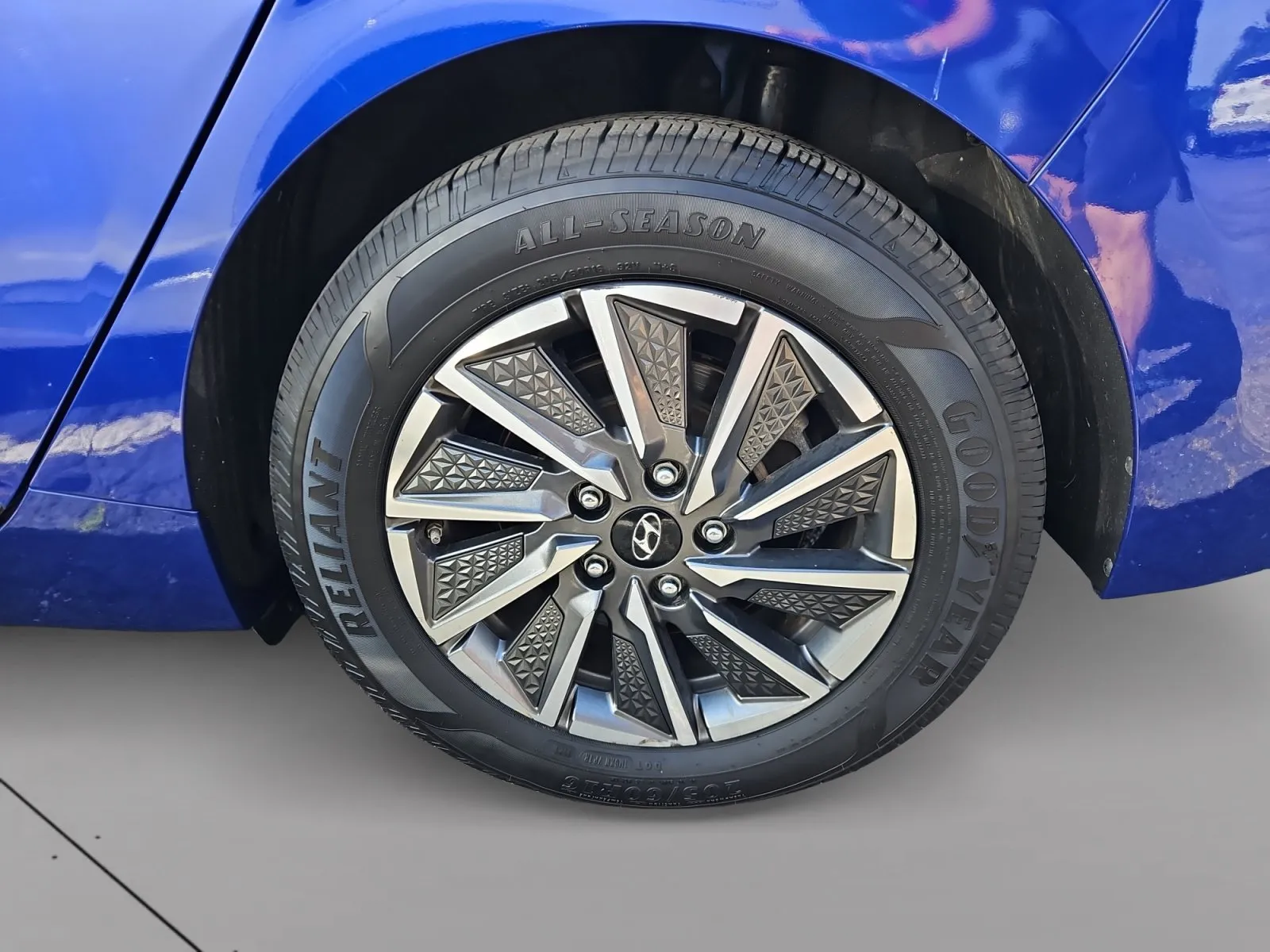 Hyundai Ioniq photo 15