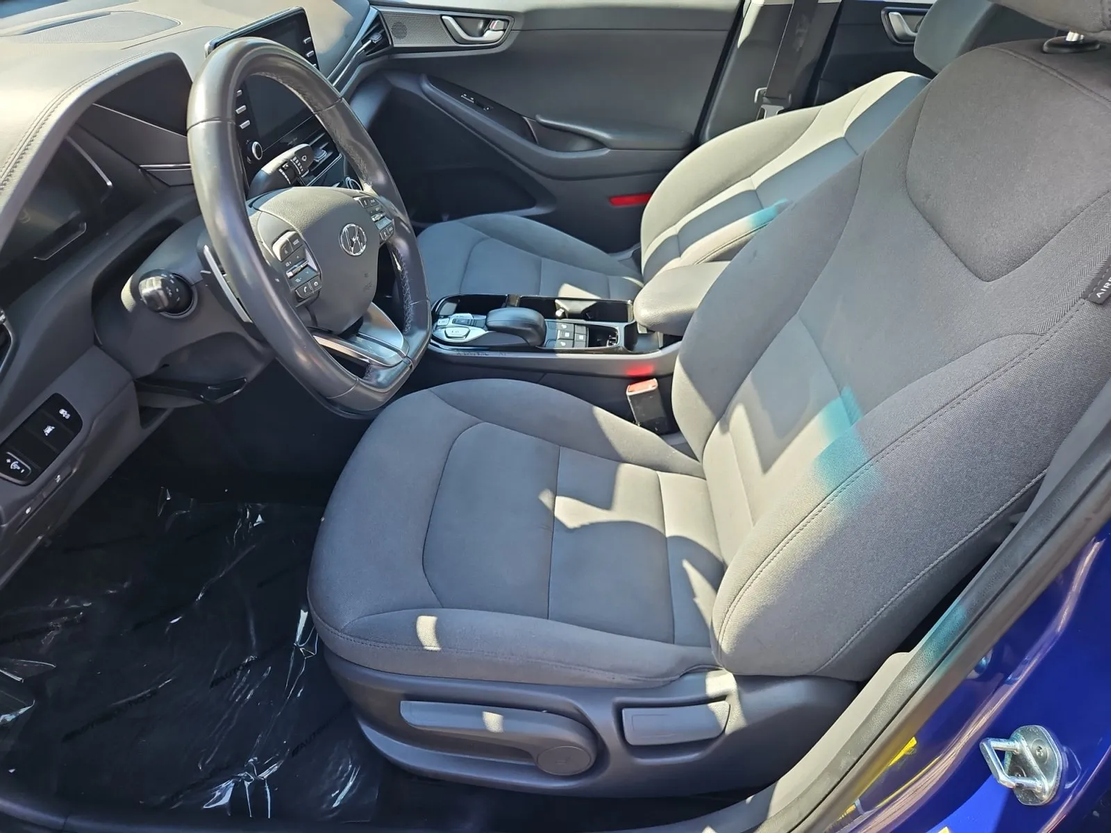 Hyundai Ioniq photo 10
