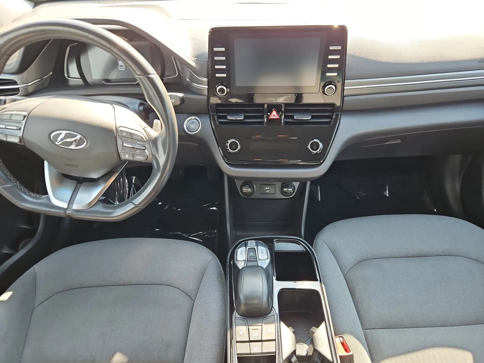 Hyundai Ioniq photo 12