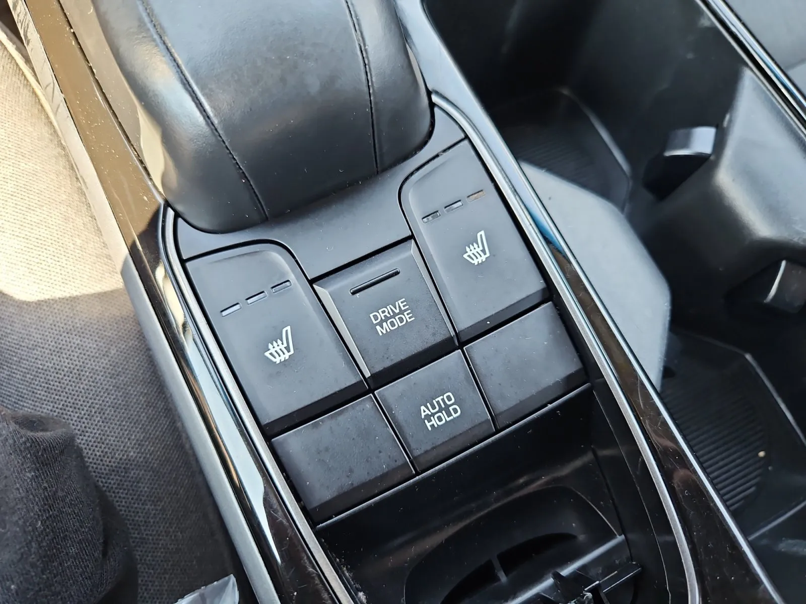 Hyundai Ioniq photo 22