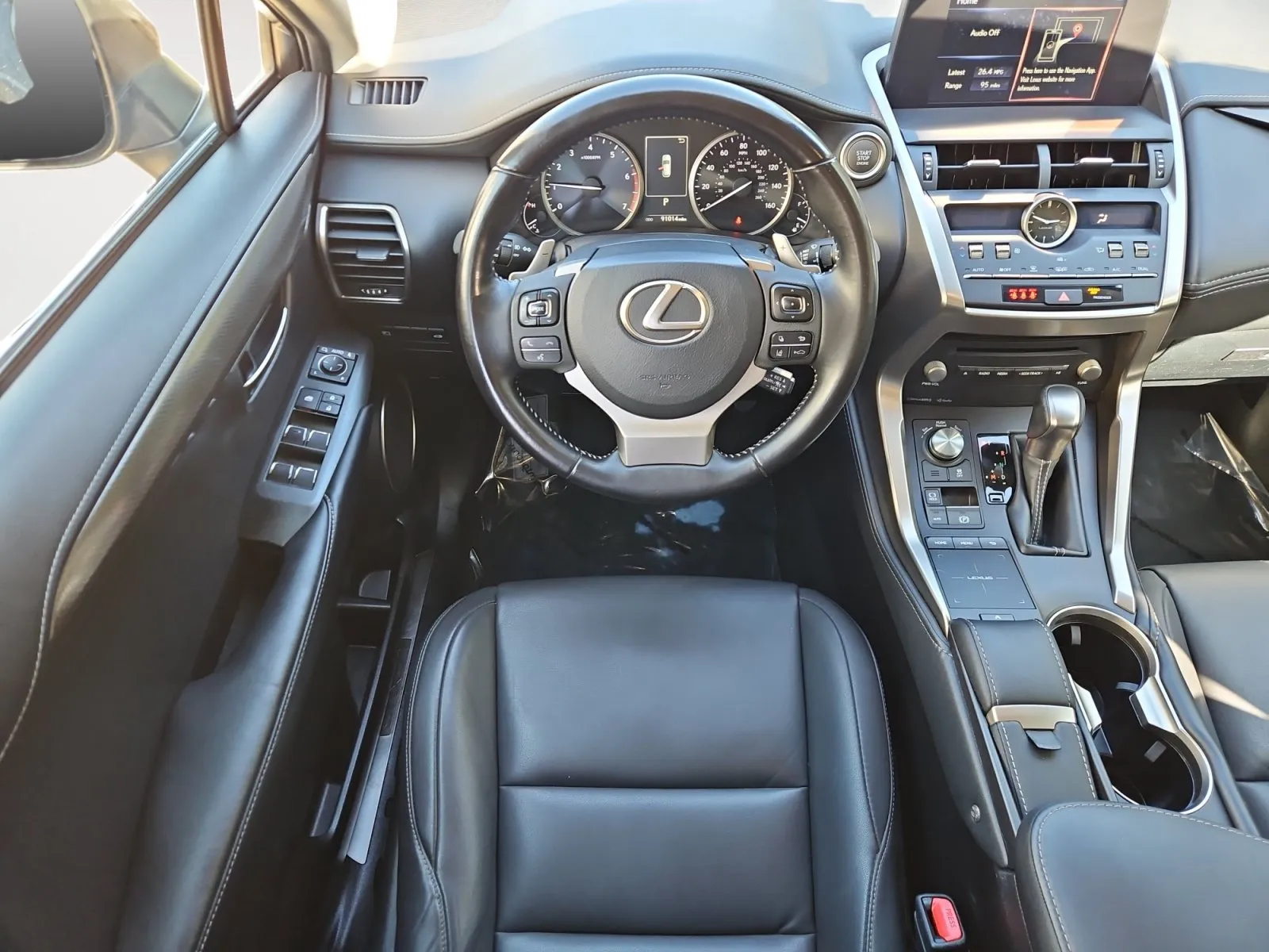 Lexus NX photo 10
