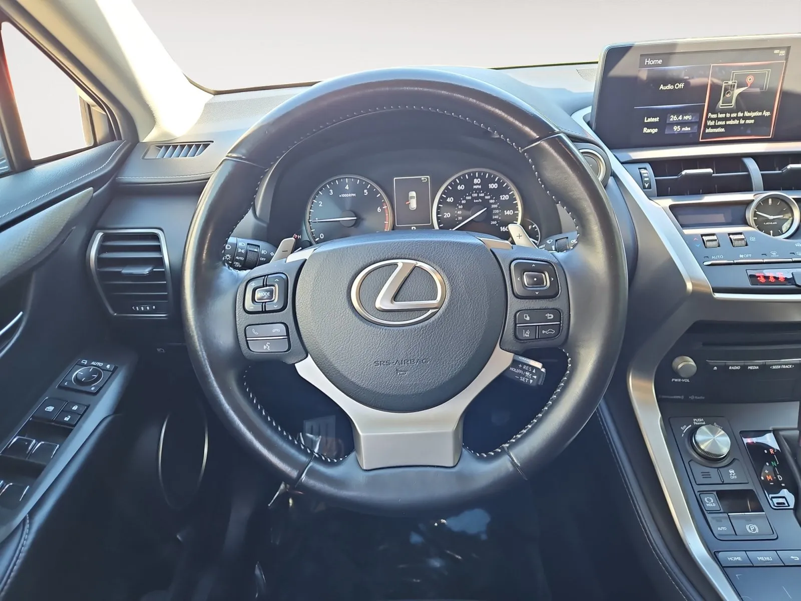 Lexus NX photo 12