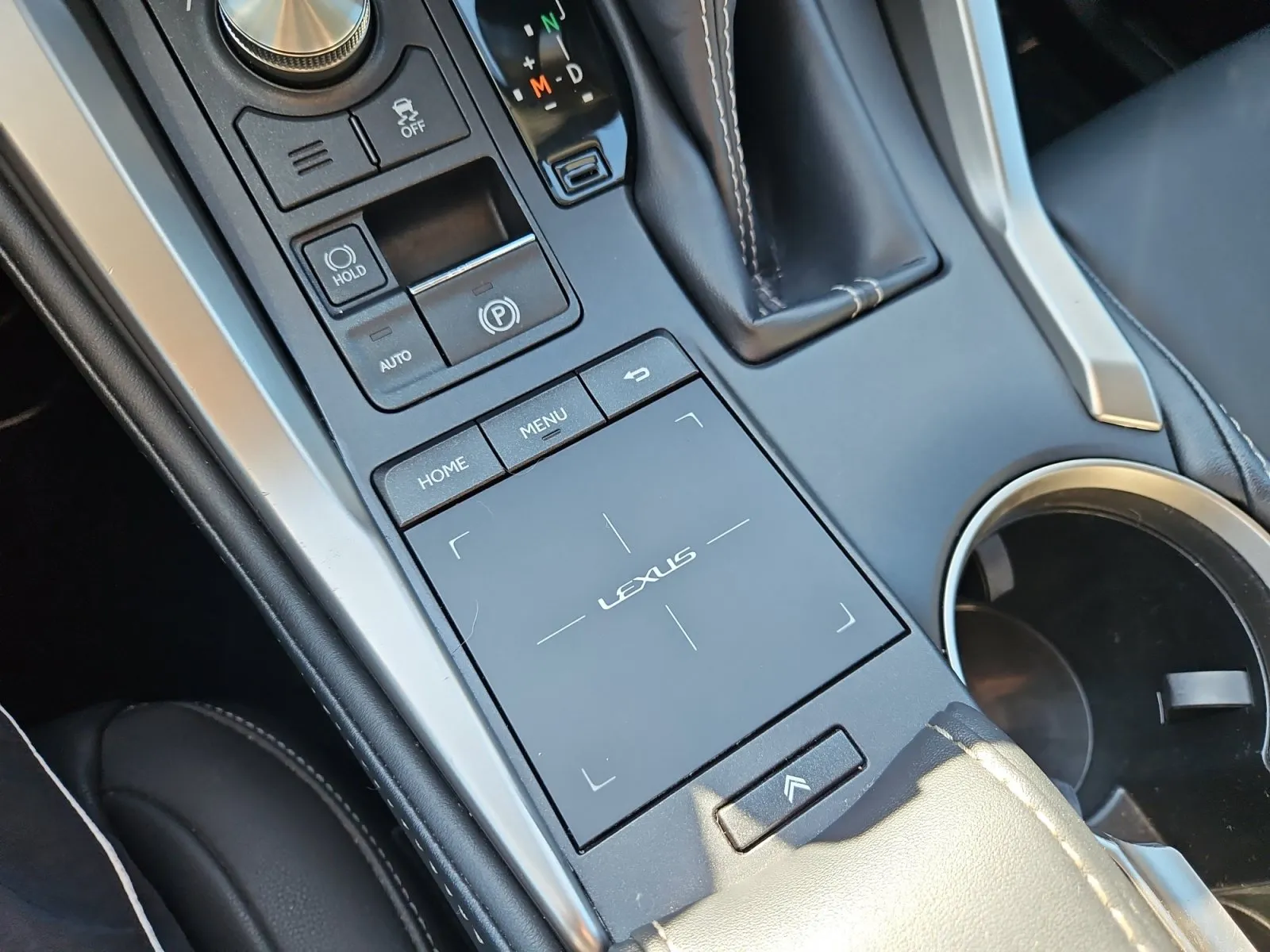 Lexus NX photo 21