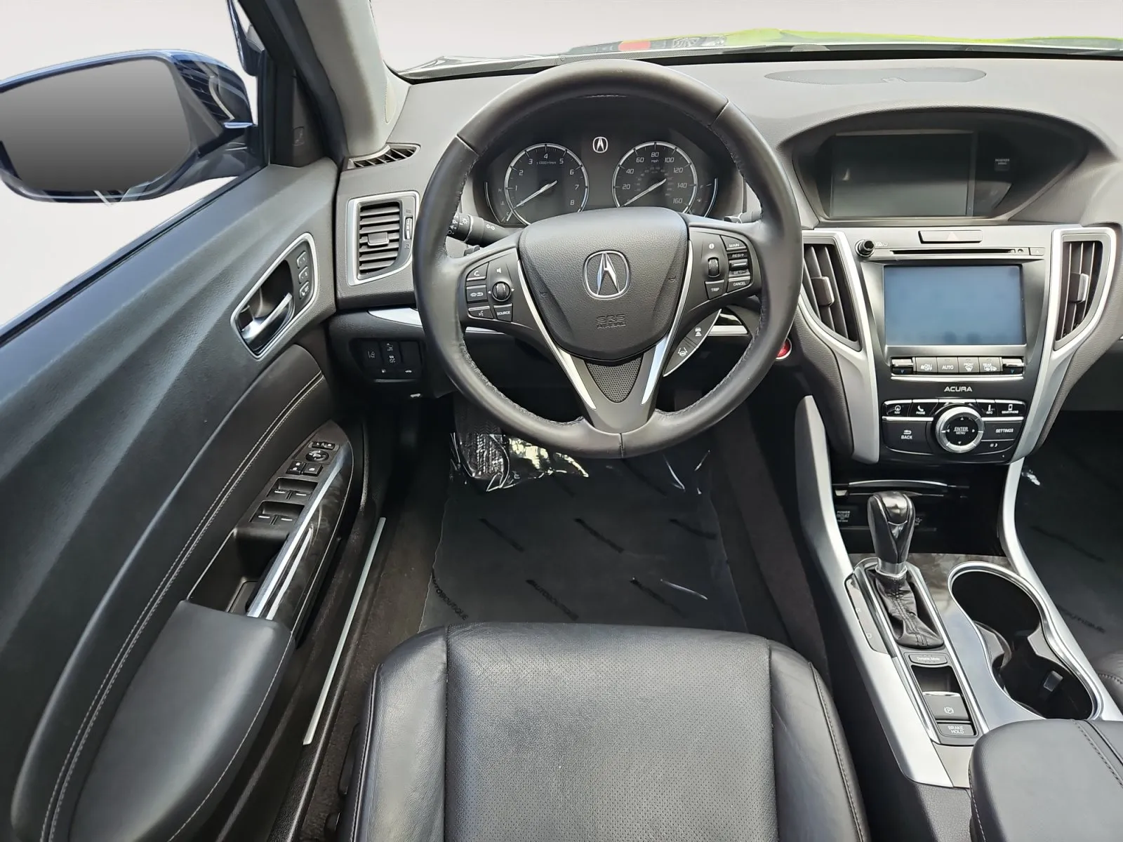 Acura TLX photo 11