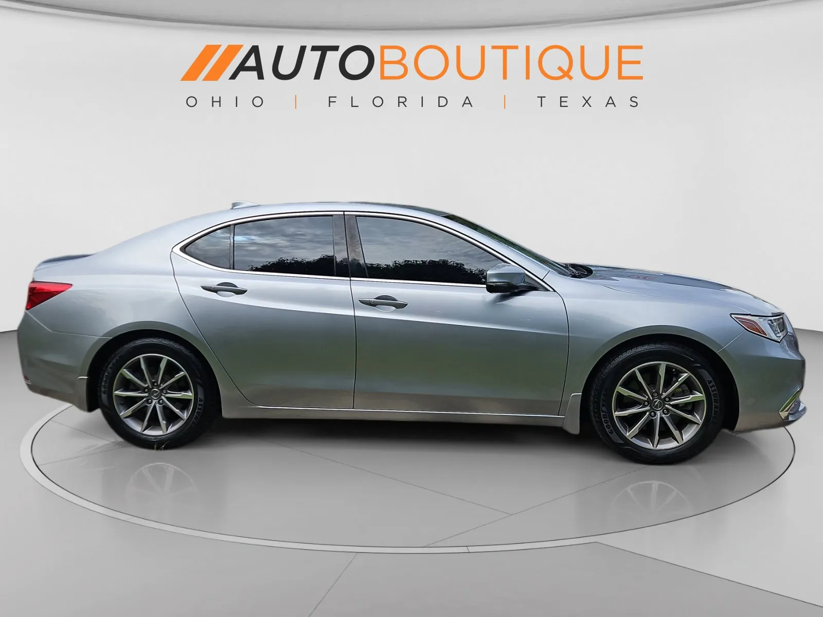 Acura TLX photo 7