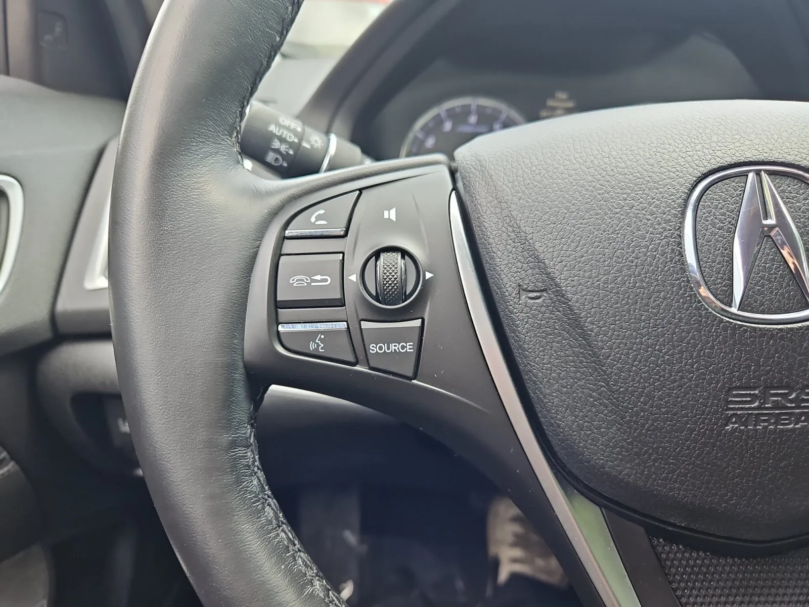 Acura TLX photo 29