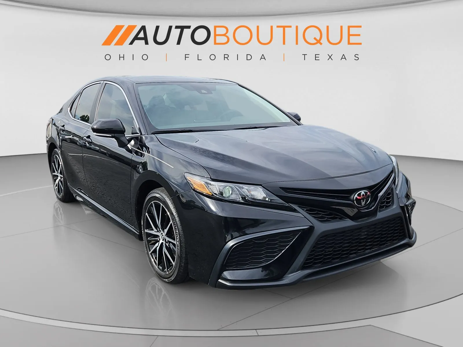 Toyota Camry photo 8