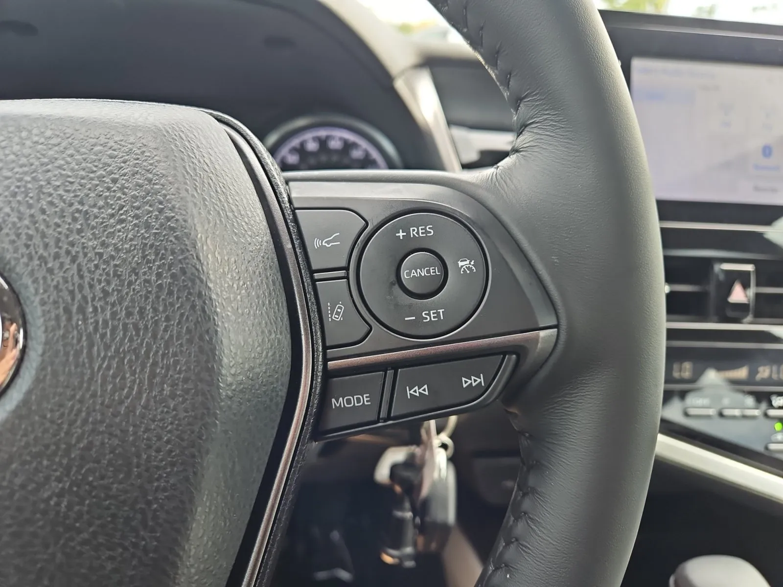Toyota Camry photo 24