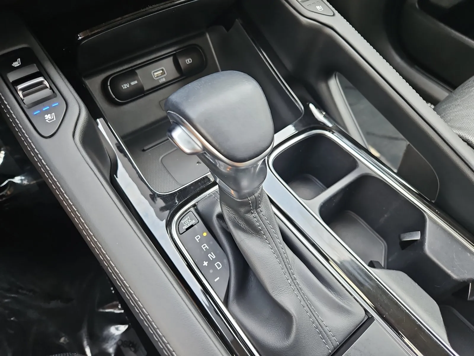 Kia Telluride photo 25