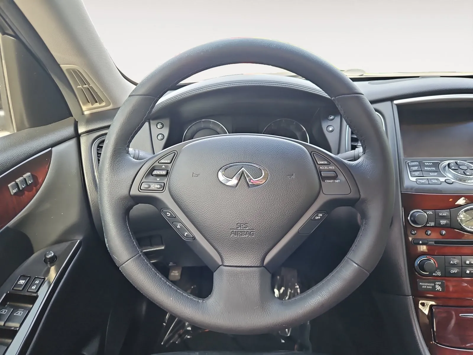 Infiniti QX50 photo 13