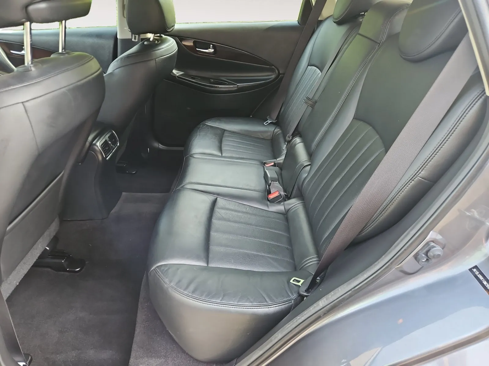 Infiniti QX50 photo 14