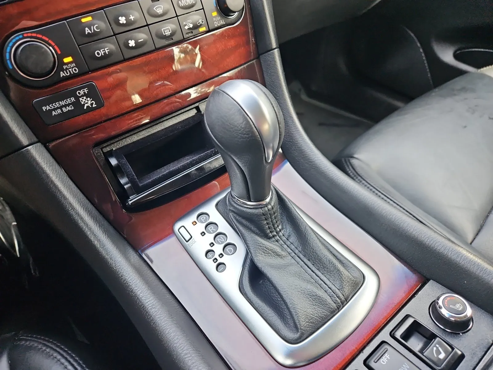 Infiniti QX50 photo 23