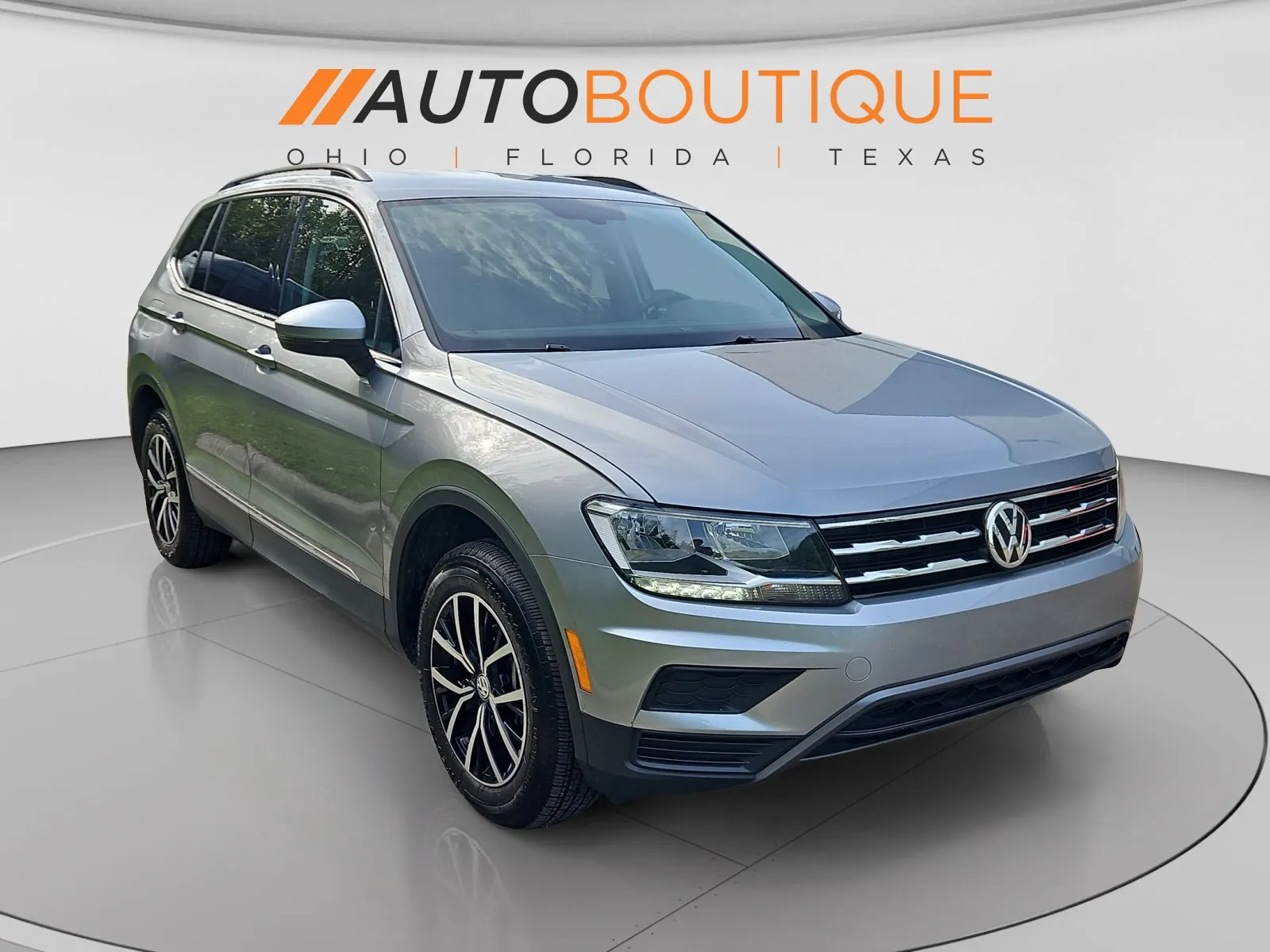 Volkswagen Tiguan photo 8