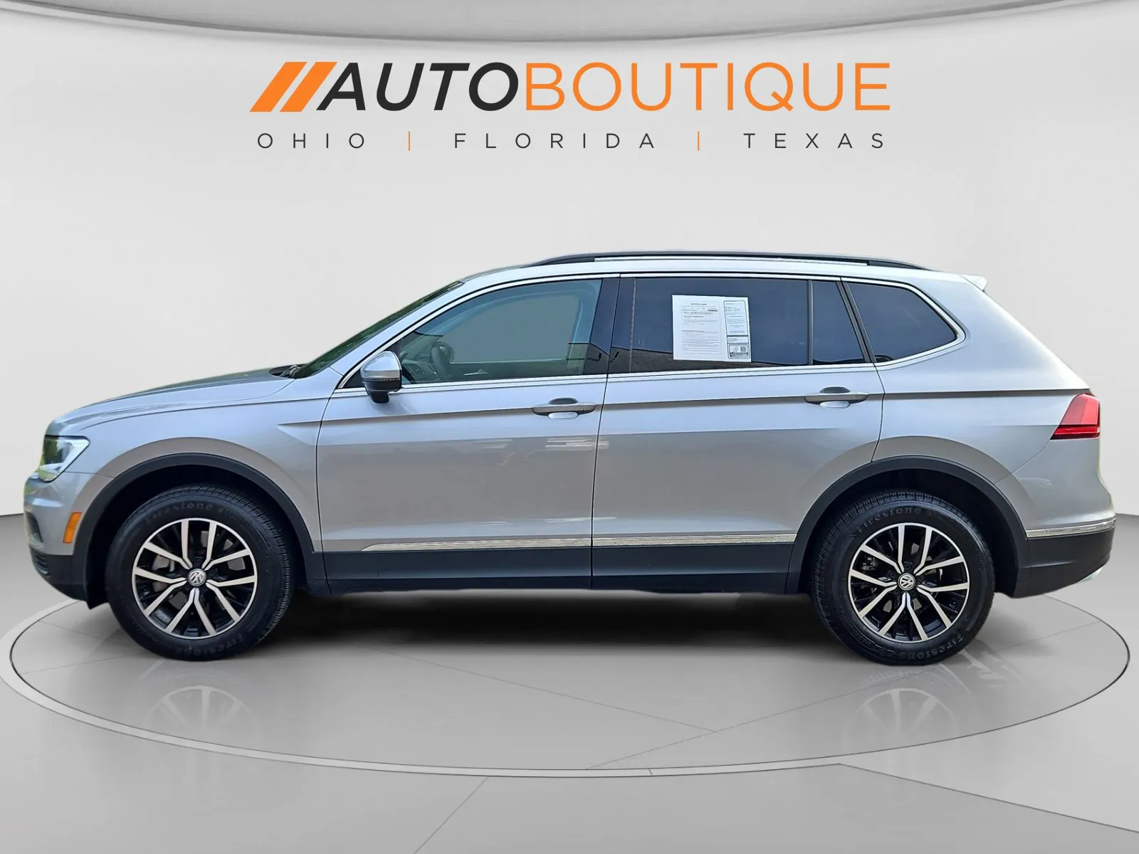 Volkswagen Tiguan photo 2