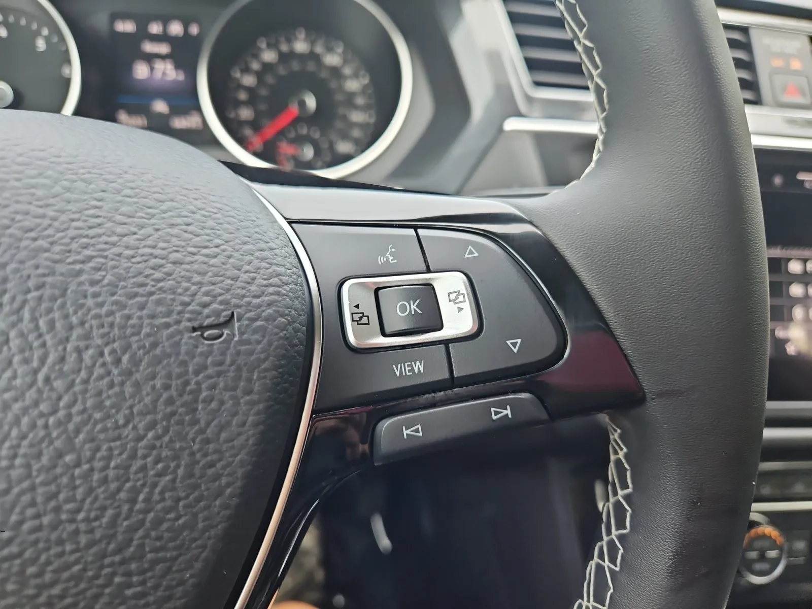 Volkswagen Tiguan photo 25
