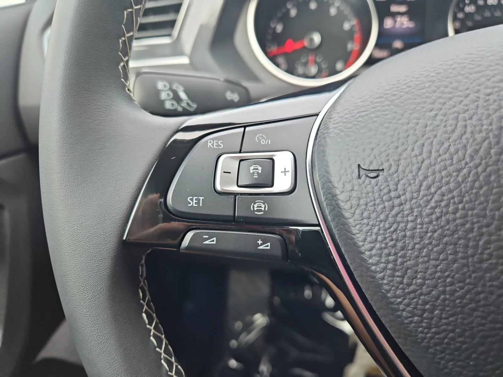 Volkswagen Tiguan photo 26