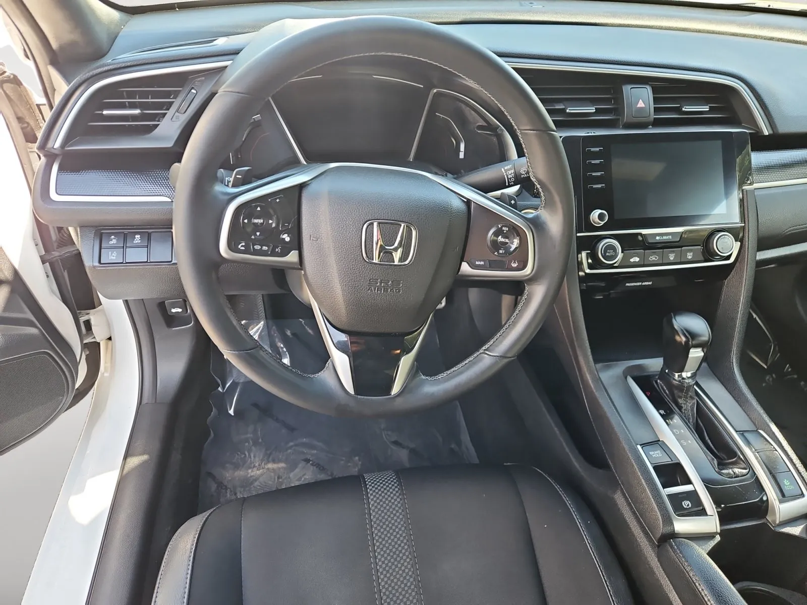 Honda Civic photo 10