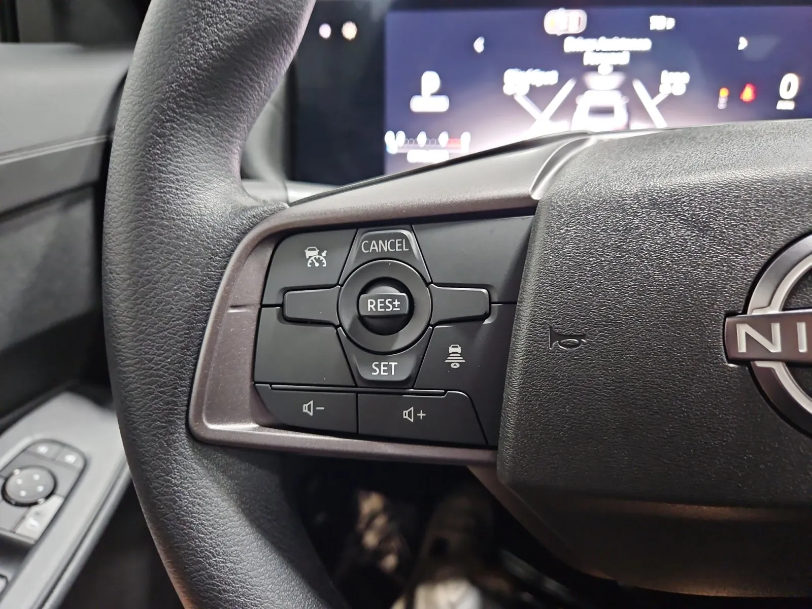 Nissan Sentra photo 25