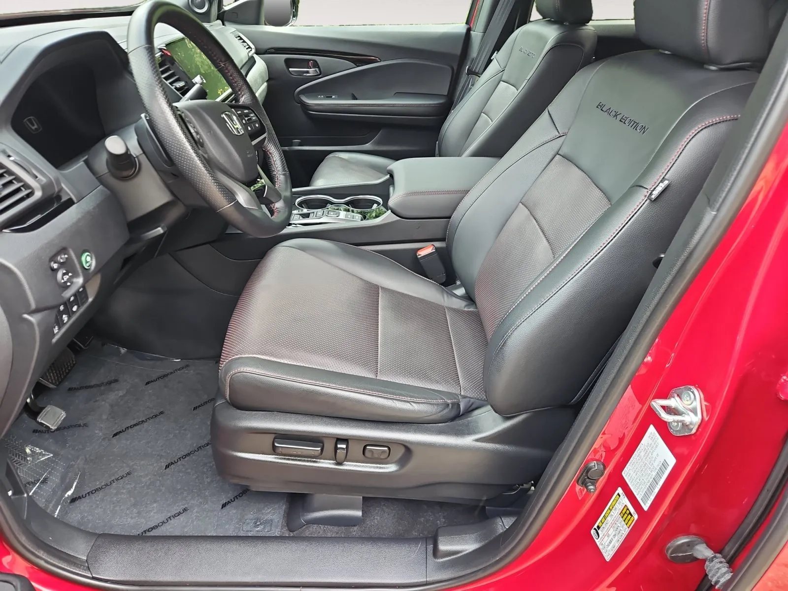 Honda Ridgeline photo 10
