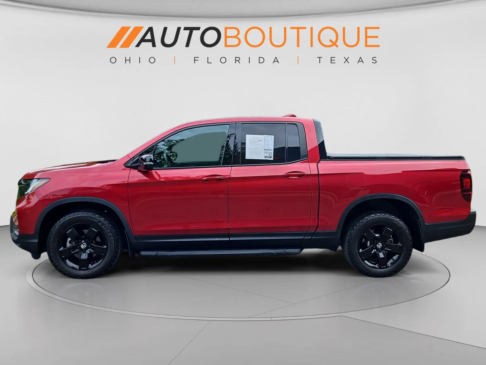 Honda Ridgeline photo 2