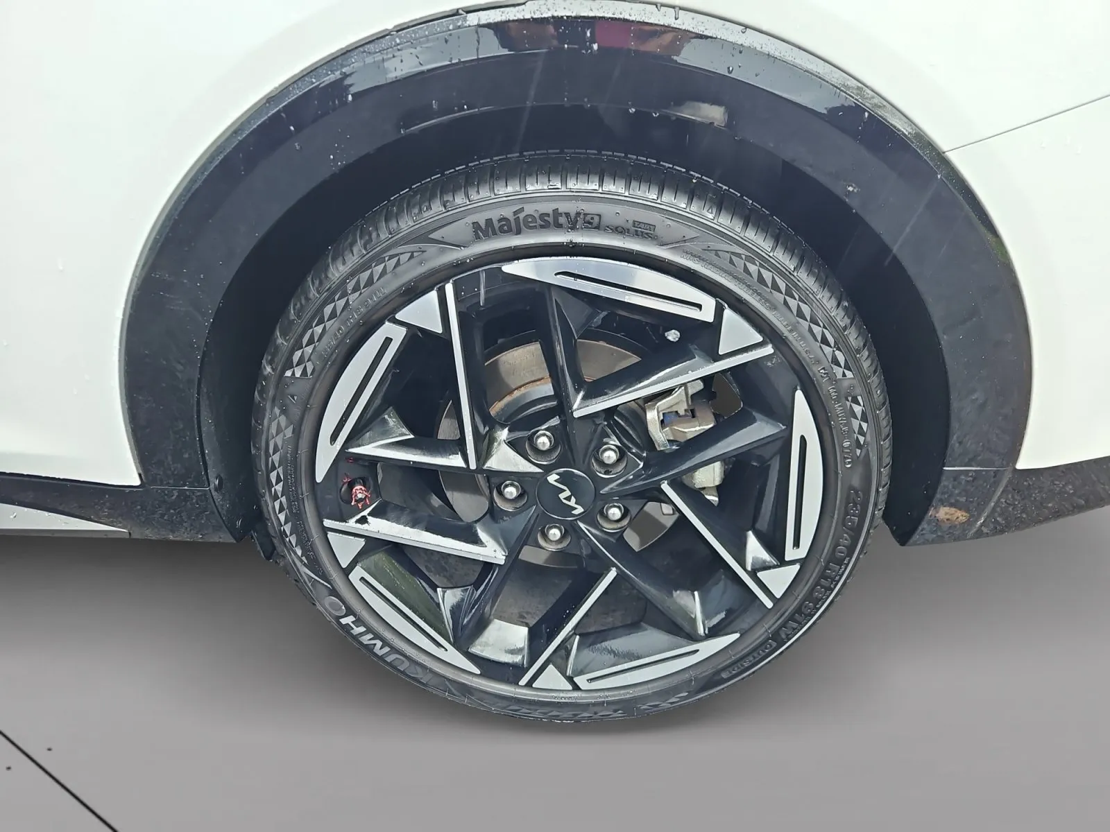 Kia K4 photo 16