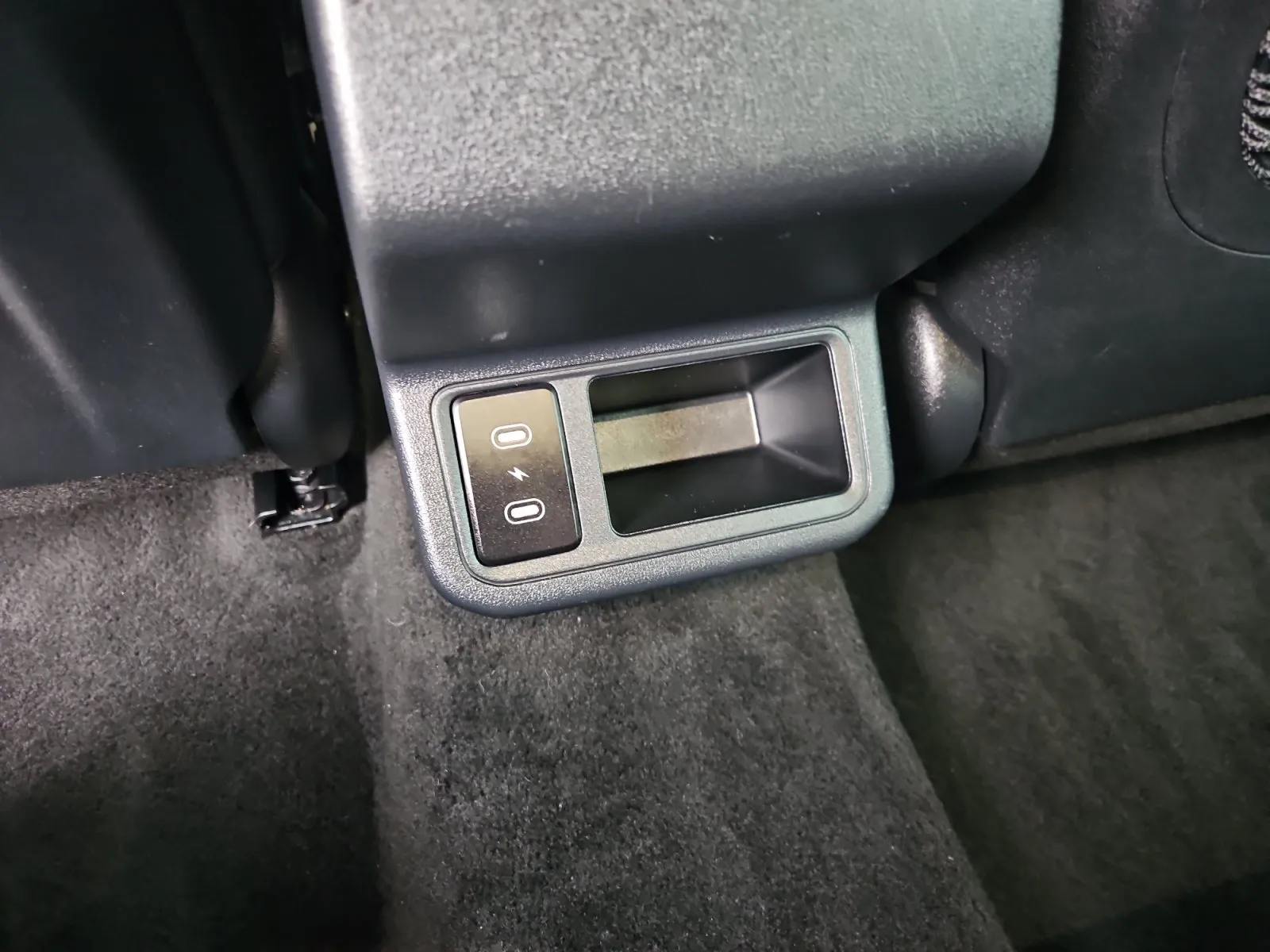 Kia K4 photo 14