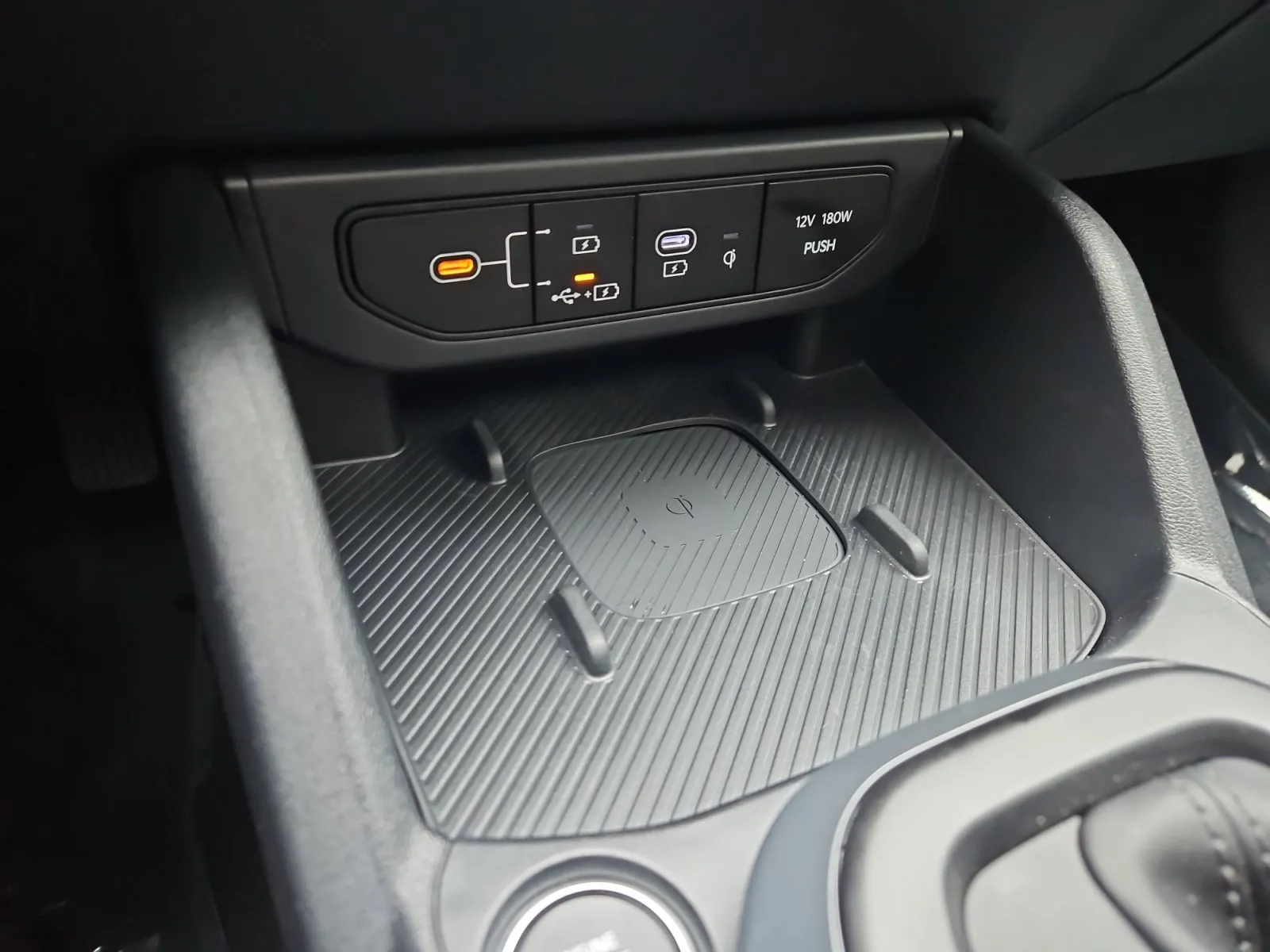 Kia K4 photo 22