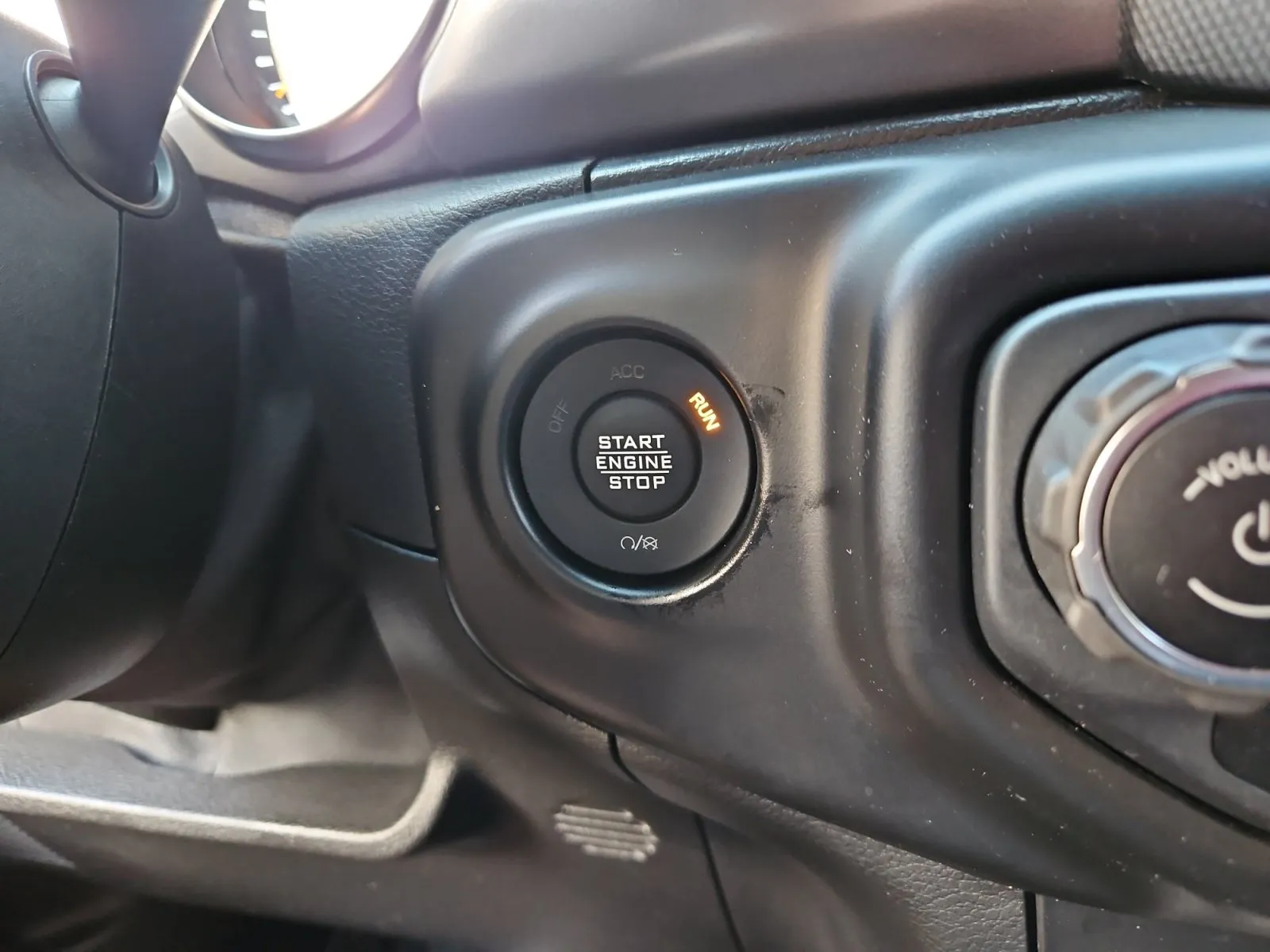 Jeep Wrangler photo 19