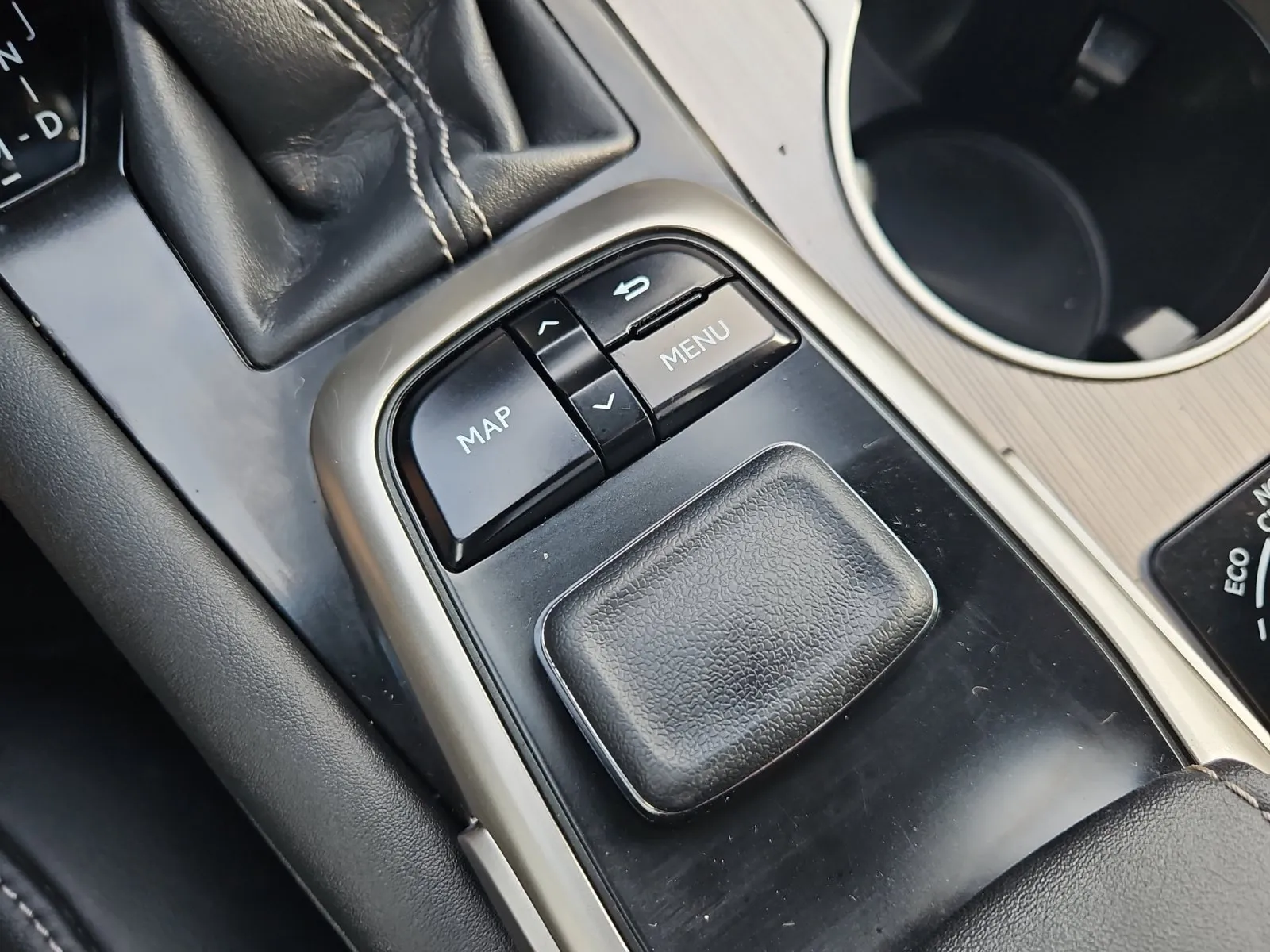Lexus RX photo 27