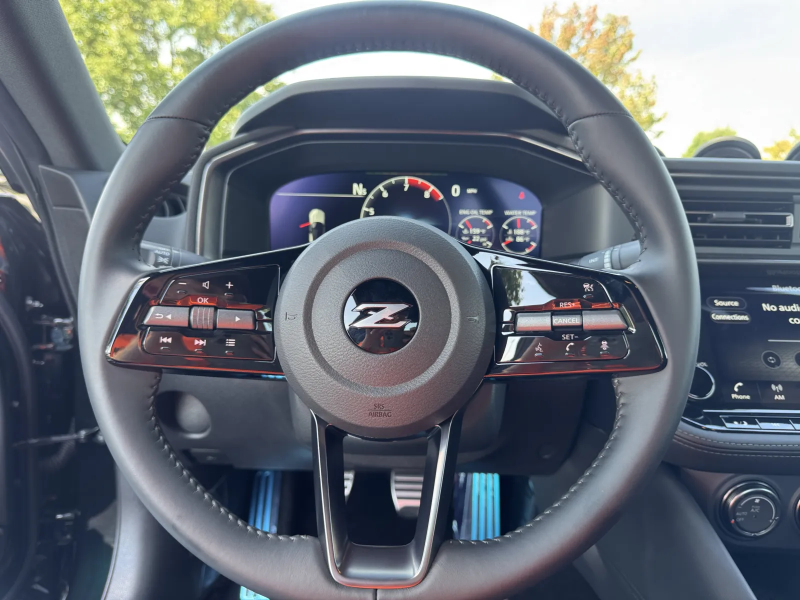 Nissan Z photo 18
