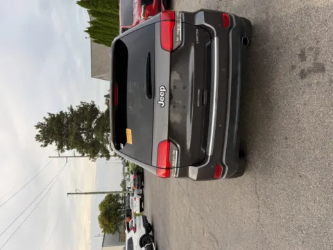 Another view of 2018 Jeep Grand Cherokee Limited for sale in Columbus, OH at Auto Boutique Ohio